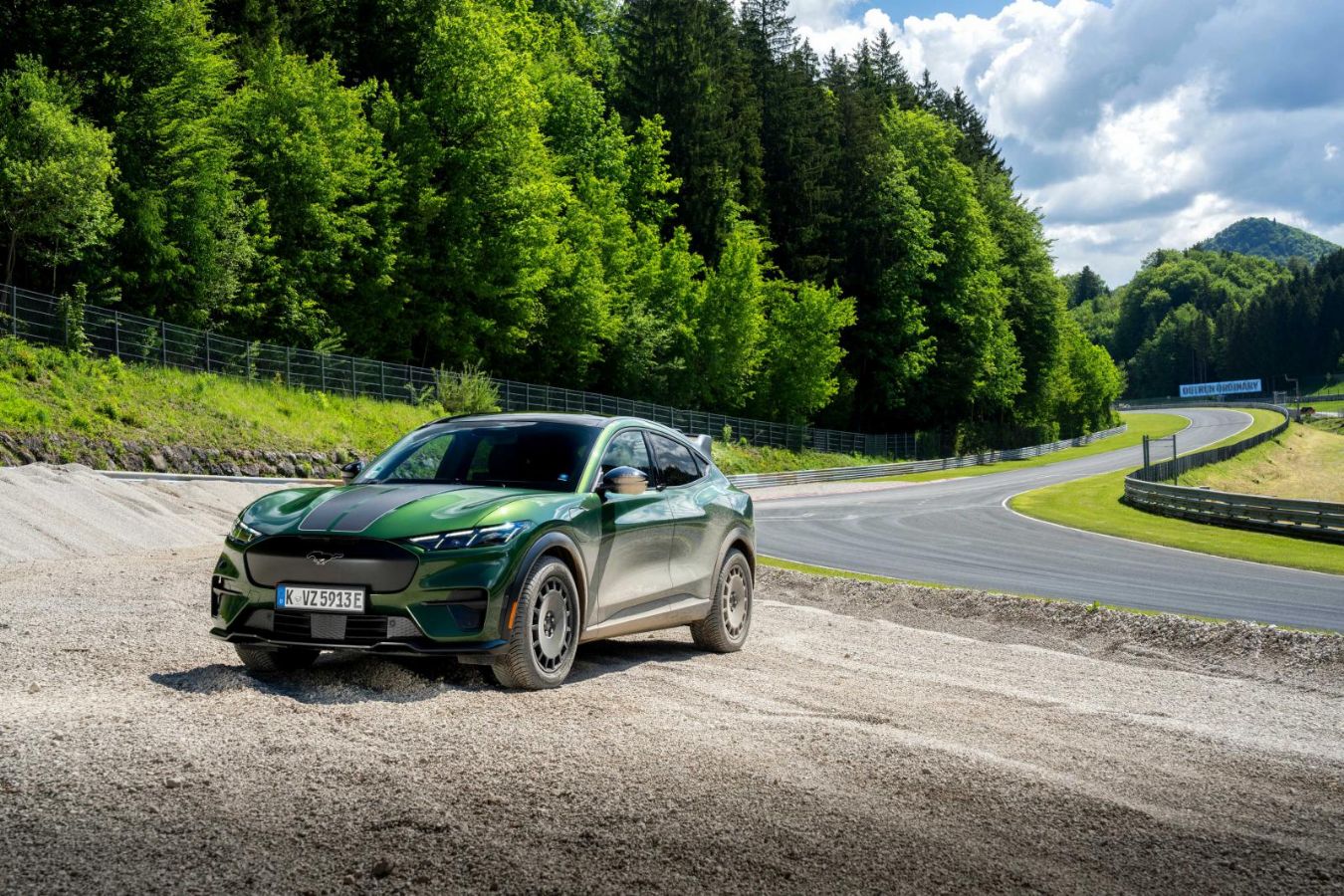 Μπορούν να ντριφτάρουν τα ηλεκτρικά; Η Ford λέει ότι μπορούν! 
